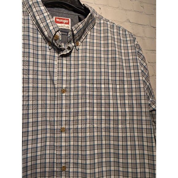 Wrangler Long-Sleeved button-down shirt 2x - Picture 3 of 4